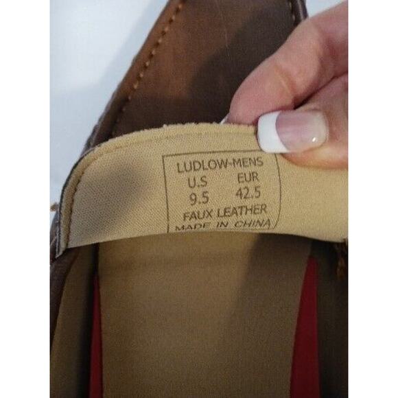 NEW w TAG Rocawear Ludlow Loafers Sz 9.5 Brown Comfort Faux Leather Shoes Preppy